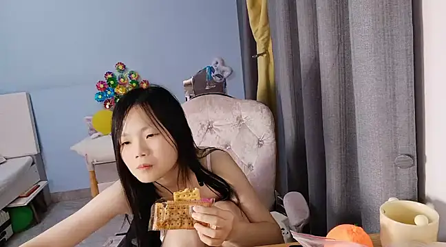 Lena-yyds online show from 03-08-25, 02:01