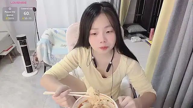 Lena-yyds online show from 11-11-25, 07:47