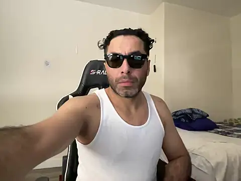 Aleja-DogMale online show from 12-08-24, 01:13