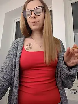 Snapshot of TerrasWildlife chatting on 02-23-25, 09:55 TerrasWildlife online show from 02-23-25, 09:55