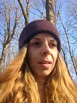 Snapshot of TerrasWildlife chatting on 03-06-25, 09:36 TerrasWildlife online show from 03-06-25, 09:36