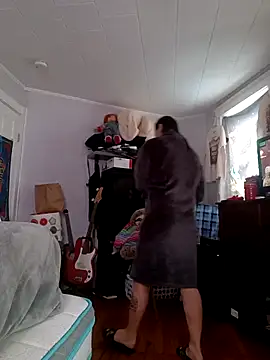 ChuckyyDee online show from 04-13-26, 02:00