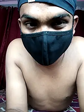 Snapshot of Amzing-Couple chatting on 02-22-25, 05:24 Amzing-Couple online show from 02-22-25, 05:24