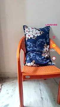 Snapshot of Sexy_Radhikaa chatting on 07-10-26, 05:45 Sexy Radhikaa online show from 07-10-26, 05:45