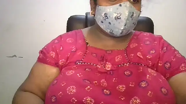 Snapshot of Sexy_Radhikaa chatting on 07-21-26, 01:30 Sexy Radhikaa online show from 07-21-26, 01:30