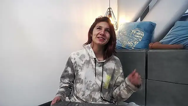 EndlessNightfx online show from 02-04-25, 10:32