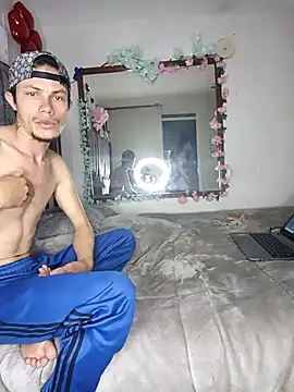 laura arias018 online show from 10-28-25, 06:06