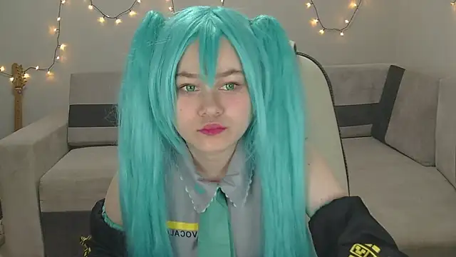 yuno nya online show from 12-17-24, 04:21