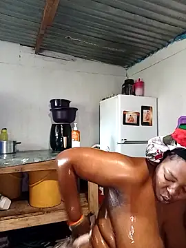 curvyloneah75 online show from 11-17-25, 06:08