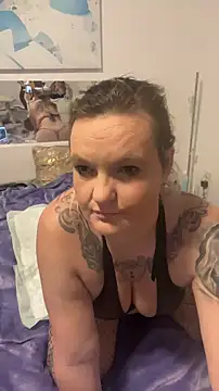 Snapshot of Inked_blondi chatting on 01-08-25, 11:19 Inked blondi online show from 01-08-25, 11:19