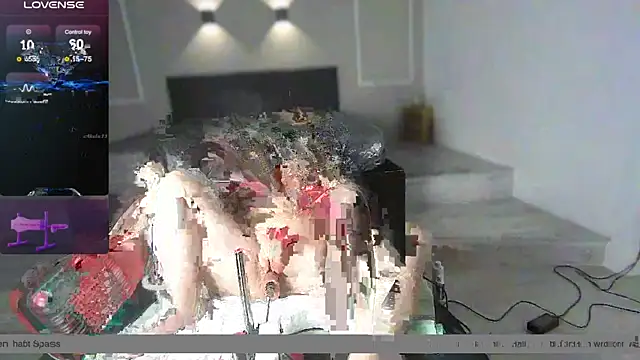 Snapshot of Inked_blondi chatting on 02-18-25, 12:26 Inked blondi online show from 02-18-25, 12:26