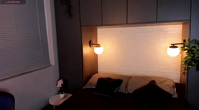 Snapshot of MattiDeLuca chatting on 12-31-24, 11:20 MattiDeLuca online show from 12-31-24, 11:20