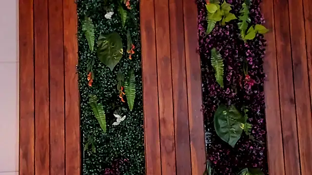 Snapshot of MattiDeLuca chatting on 01-15-25, 02:35 MattiDeLuca online show from 01-15-25, 02:35