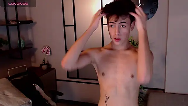 Snapshot of MattiDeLuca chatting on 02-03-25, 05:24 MattiDeLuca online show from 02-03-25, 05:24