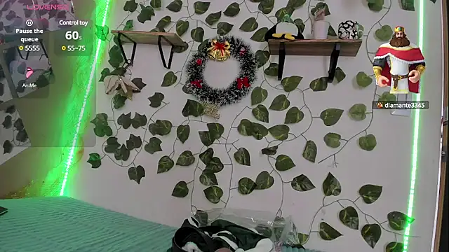 Snapshot of Megan_sophia2 chatting on 12-11-24, 12:44 Megan sophia2 online show from 12-11-24, 12:44