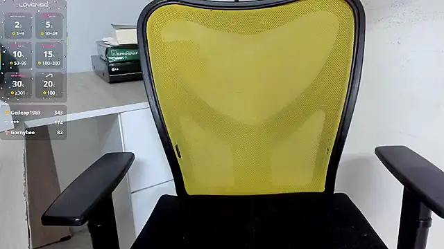 Snapshot of Megan_sophia2 chatting on 02-24-25, 06:58 Megan sophia2 online show from 02-24-25, 06:58