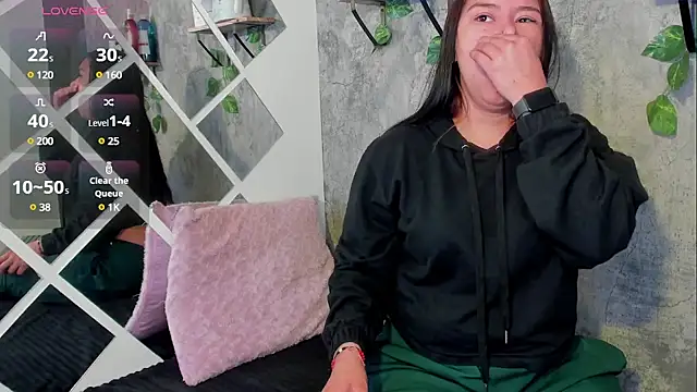 Snapshot of Megan_sophia2 chatting on 03-11-25, 01:23 Megan sophia2 online show from 03-11-25, 01:23