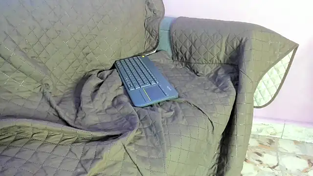 ZoeSmith6 online show from 01-30-25, 04:45