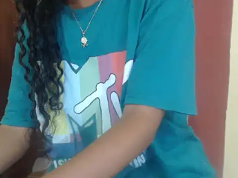 Snapshot of Nolimtslove chatting on 03-15-25, 01:40 Nolimtslove online show from 03-15-25, 01:40