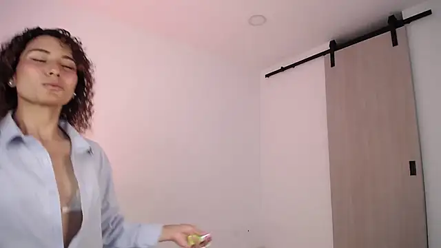 varenkaivanova 22 online show from 09-21-25, 08:27