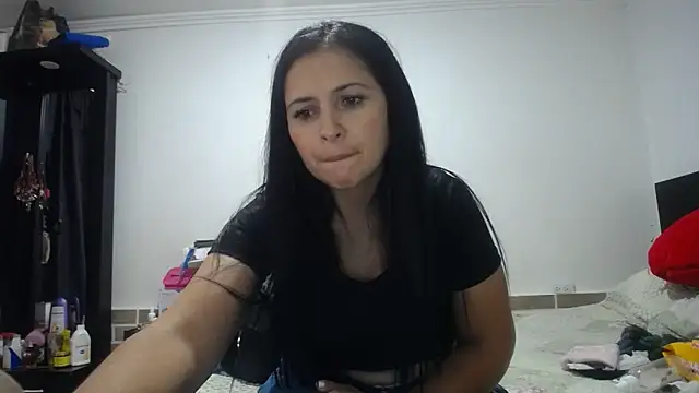 Snapshot of princehermosa44 chatting on 06-11-26, 10:08 princehermosa44 online show from 06-11-26, 10:08