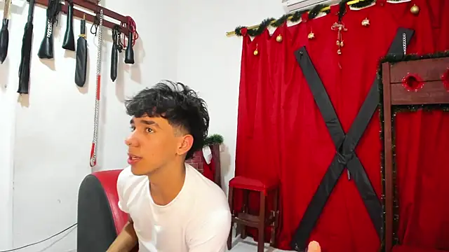 Harry LatinBoy online show from 12-20-24, 01:36