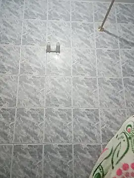 Naomy veracruz  online show from 12-16-25, 10:09