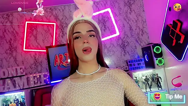 Snapshot of Alessa_mullen chatting on 02-25-25, 06:36 Alessa mullen online show from 02-25-25, 06:36