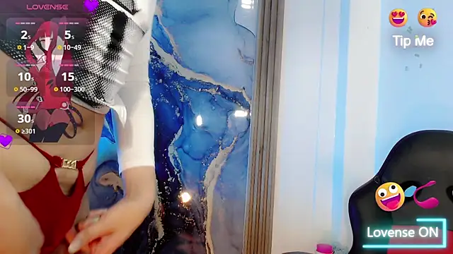 Snapshot of Alessa_mullen chatting on 11-12-25, 03:07 Alessa mullen online show from 11-12-25, 03:07