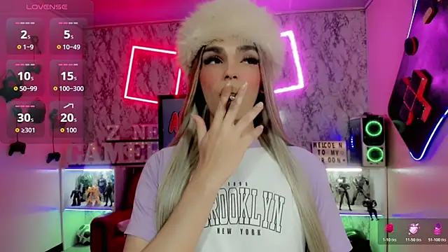 Snapshot of Alessa_mullen chatting on 11-28-25, 03:53 Alessa mullen online show from 11-28-25, 03:53