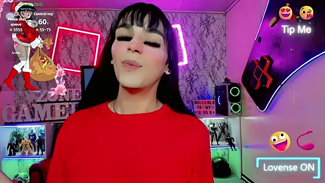 Snapshot of Alessa_mullen chatting on 12-16-25, 03:33 Alessa mullen online show from 12-16-25, 03:33