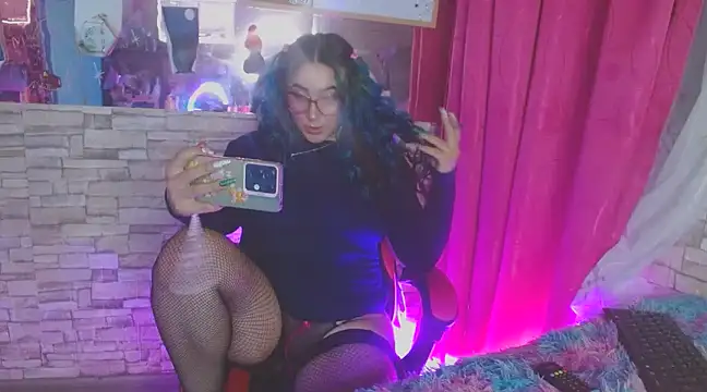 Snapshot of Meg4n_420 chatting on 02-01-25, 04:14 Meg4n 420 online show from 02-01-25, 04:14