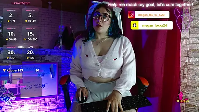 Snapshot of Meg4n_420 chatting on 03-11-25, 01:59 Meg4n 420 online show from 03-11-25, 01:59