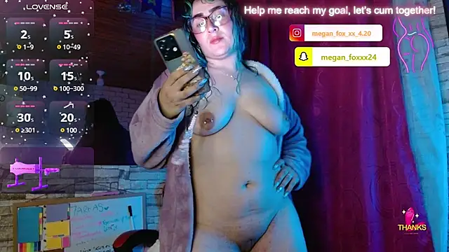 Snapshot of Meg4n_420 chatting on 03-22-25, 03:09 Meg4n 420 online show from 03-22-25, 03:09