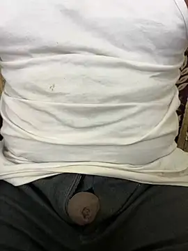 Snapshot of aprivateguy chatting on 12-25-24, 05:26 aprivateguy online show from 12-25-24, 05:26