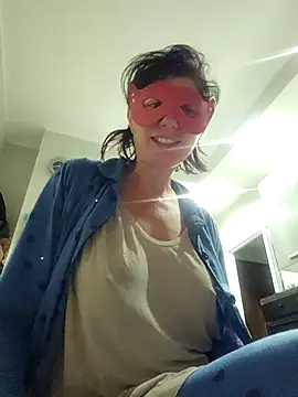 Vagabondainnamorata online show from 10-13-25, 04:12