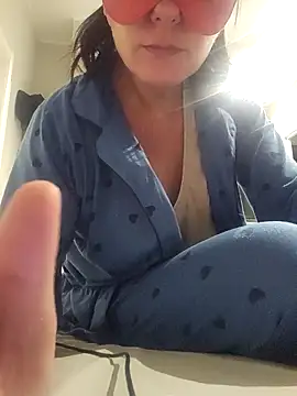 Vagabondainnamorata online show from 10-18-25, 05:32