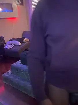 Snapshot of Bignc chatting on 10-20-25, 10:10 Bignc online show from 10-20-25, 10:10