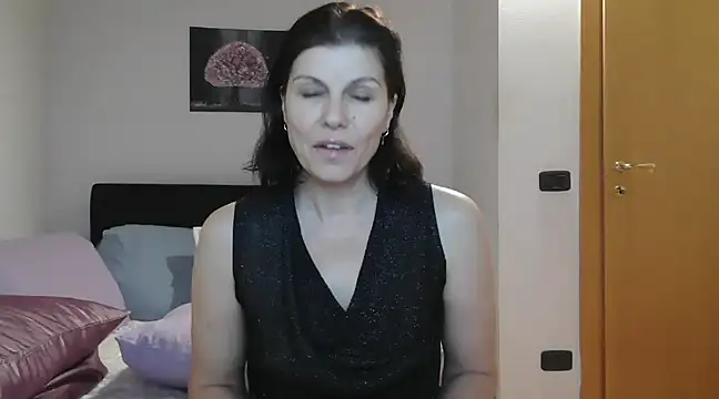 Snapshot of MISXY chatting on 01-18-25, 09:34 MISXY online show from 01-18-25, 09:34