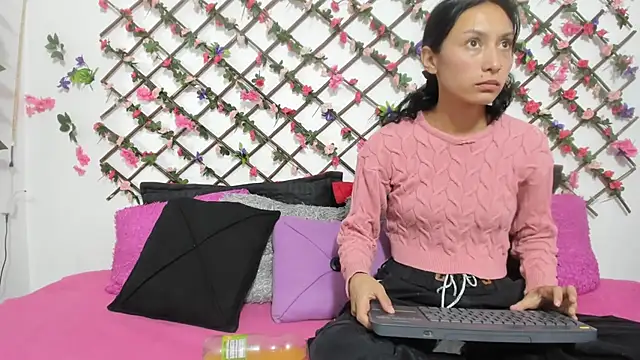 abby eemily online show from 03-18-25, 07:10