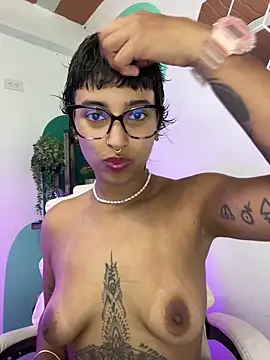 LollaByer online show from 11-29-25, 11:08