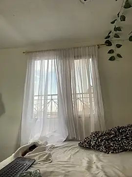 LollaByer online show from 03-29-26, 09:37