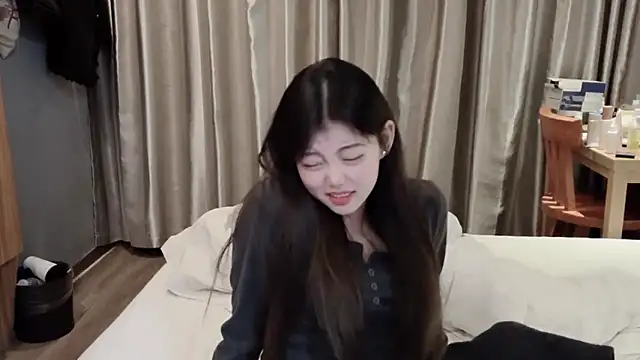 yangyang-1115 online show from 02-19-25, 04:11