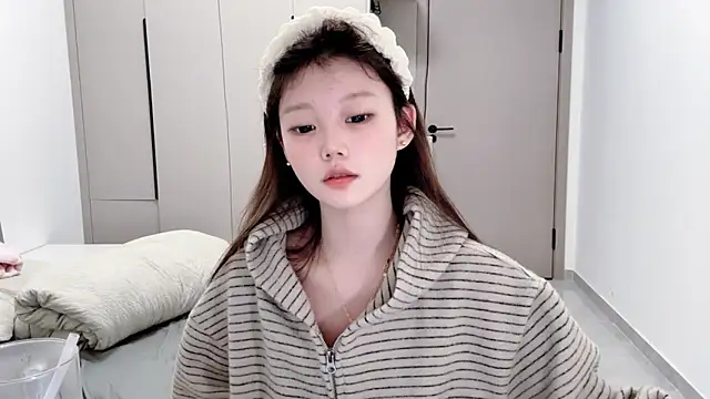 yangyang-1115 online show from 10-05-25, 09:18