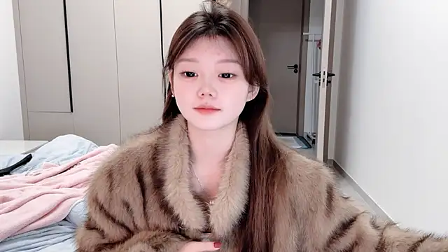 yangyang-1115 online show from 10-25-25, 05:26