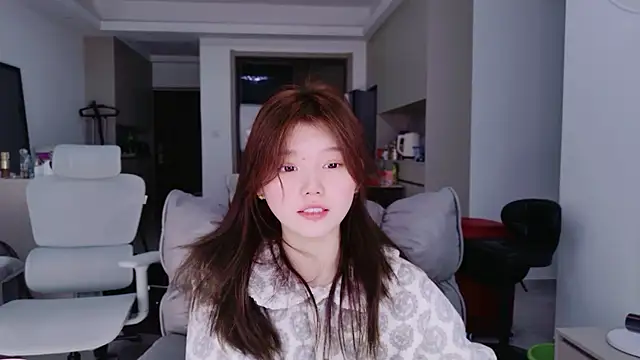 Snapshot of yangyang-1115 chatting on 01-15-26, 05:45 yangyang-1115 online show from 01-15-26, 05:45