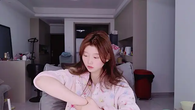 Snapshot of yangyang-1115 chatting on 02-11-26, 01:27 yangyang-1115 online show from 02-11-26, 01:27