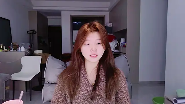 Snapshot of yangyang-1115 chatting on 02-20-26, 06:26 yangyang-1115 online show from 02-20-26, 06:26