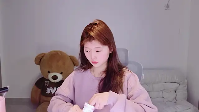 Snapshot of yangyang-1115 chatting on 02-27-26, 05:51 yangyang-1115 online show from 02-27-26, 05:51