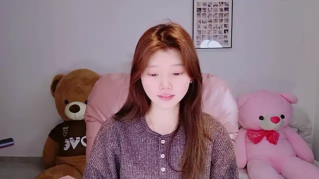 Snapshot of yangyang-1115 chatting on 03-11-26, 05:35 yangyang-1115 online show from 03-11-26, 05:35